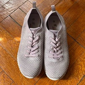 Sport by Skechers memory foam sneakers (size 8 1/2) lavender color fabric